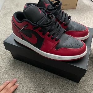 Air jordan 1 low reverse bred